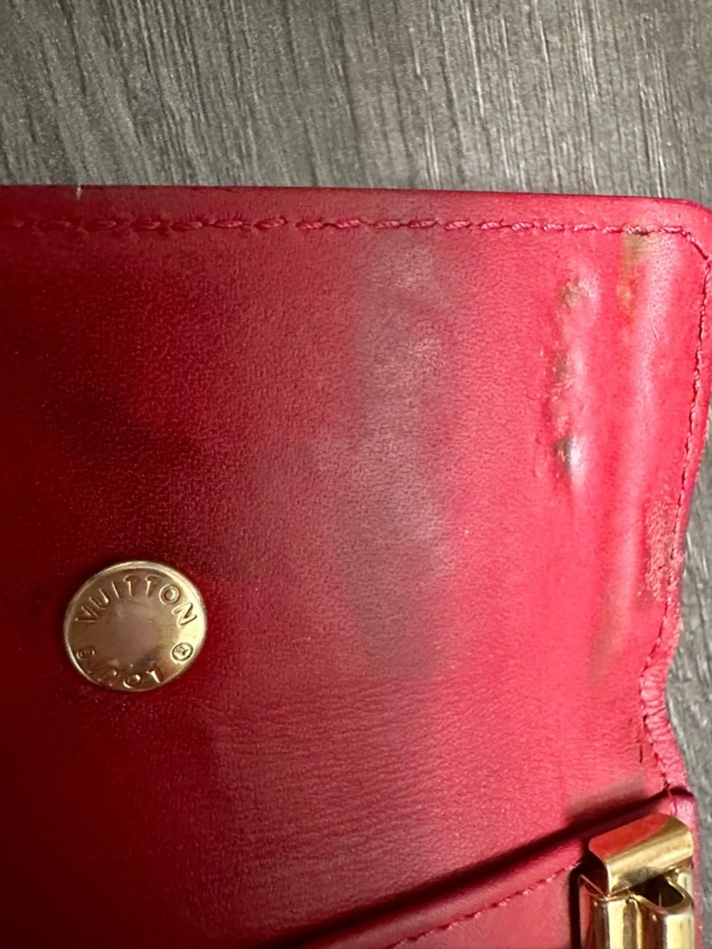 Louis Vuitton Red Vernis Embossed Monogram Key Holder